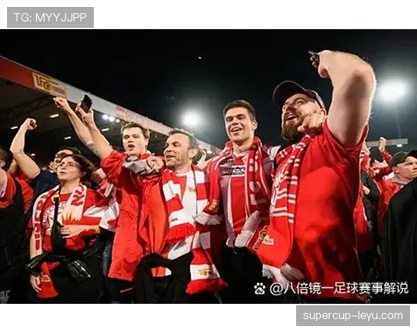 欧洲杯预选赛惊现世界波，球迷激情燃爆赛场