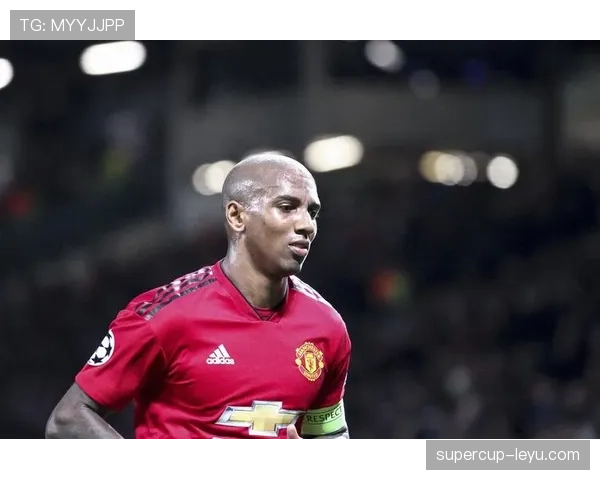 英超阿什利·扬