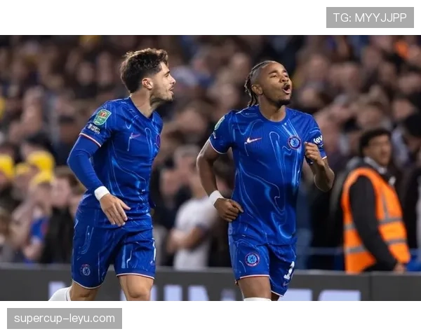 菲利克斯与恩昆库：全能前场球员的战术角色与数据对比