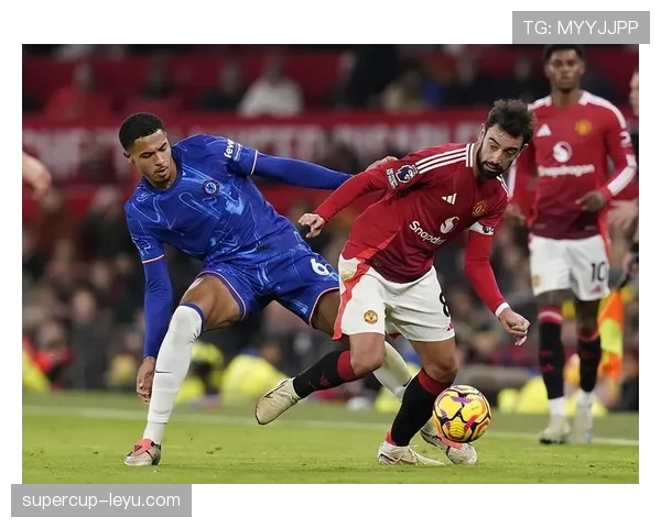 曼联防线失误频繁引发争议，球队表现稳定性面临持续考验